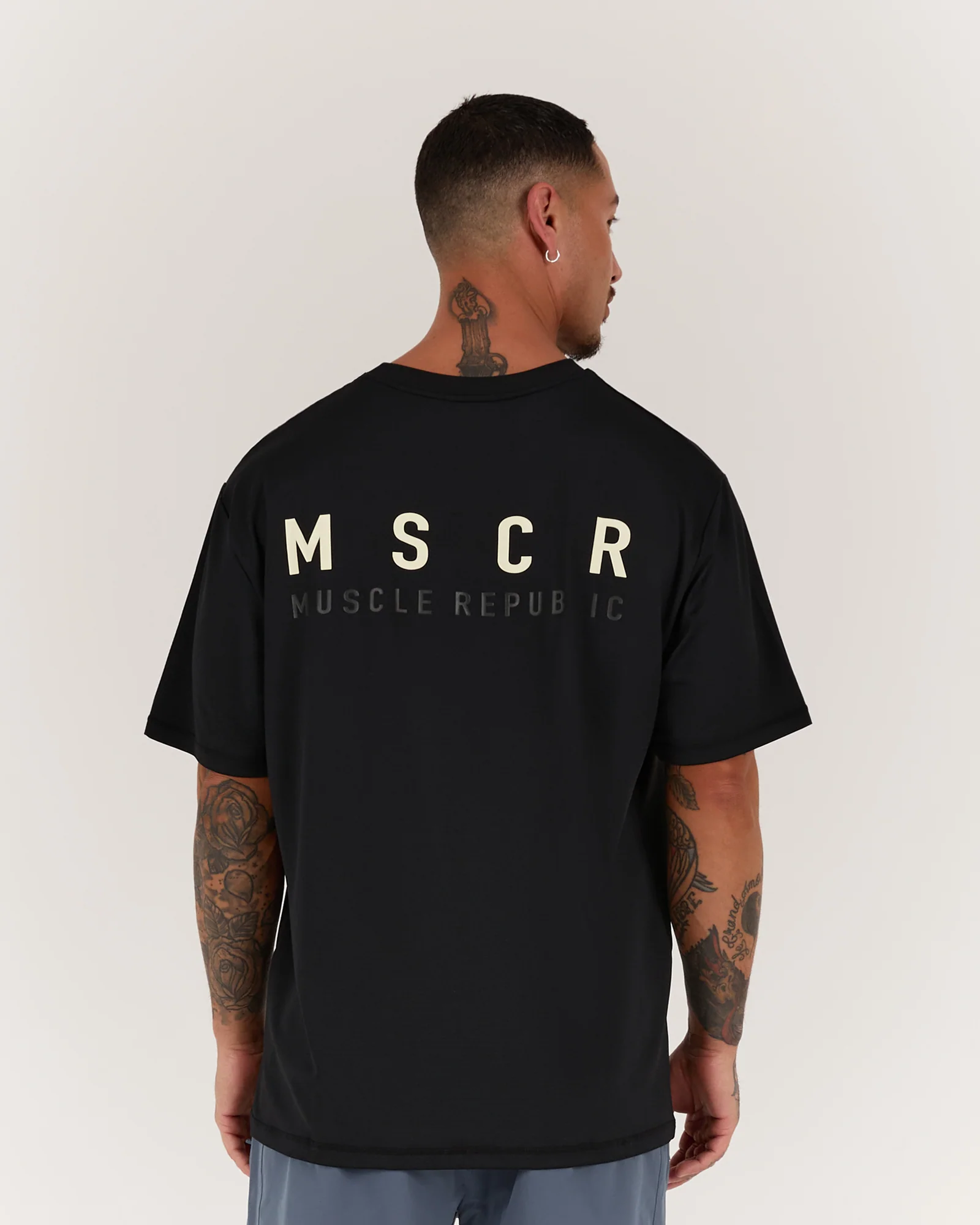 DYNAMIC TEE V2 - BLACK - Image 3