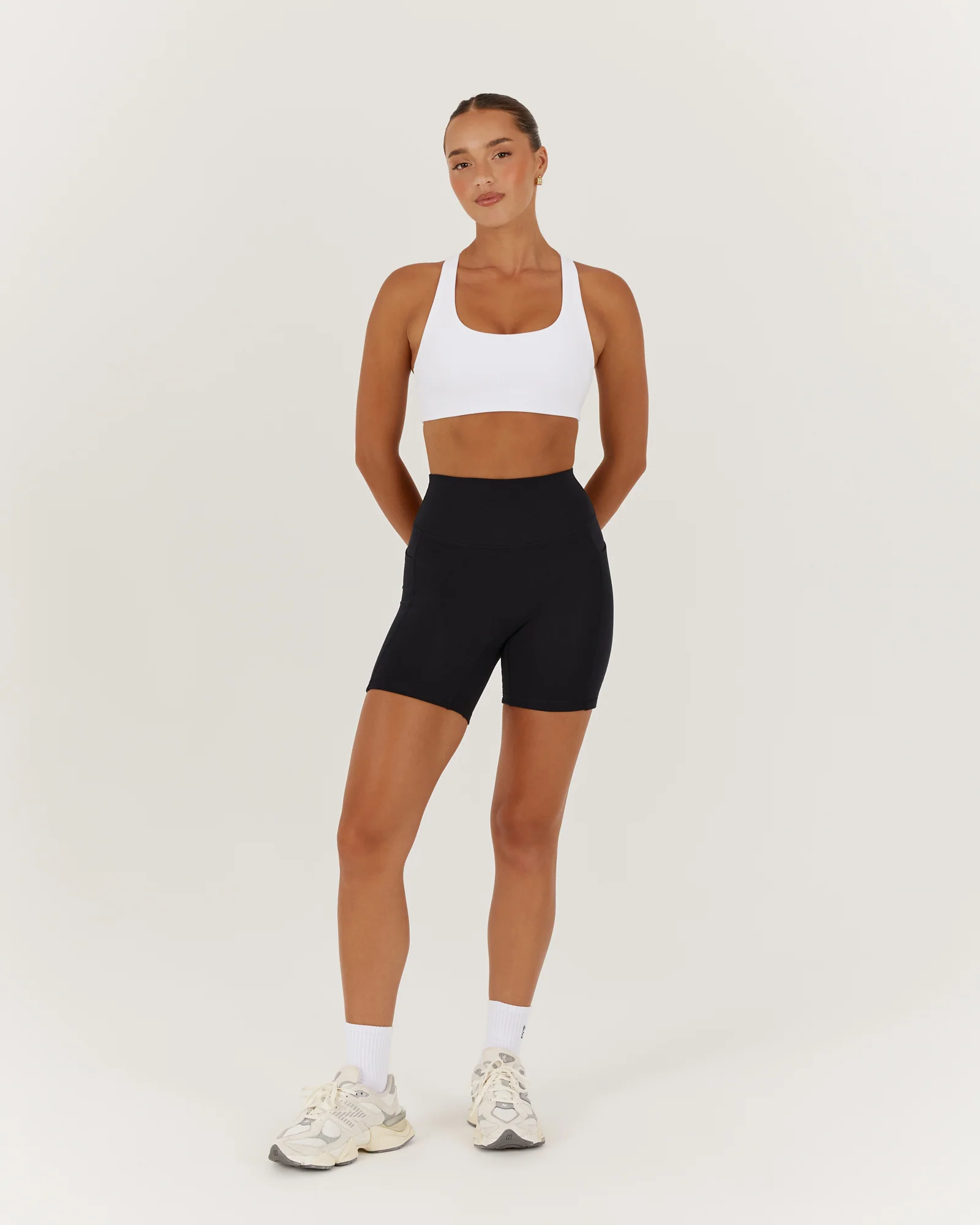 MOTION 360 CROSS BACK BRA - WHITE - Image 10