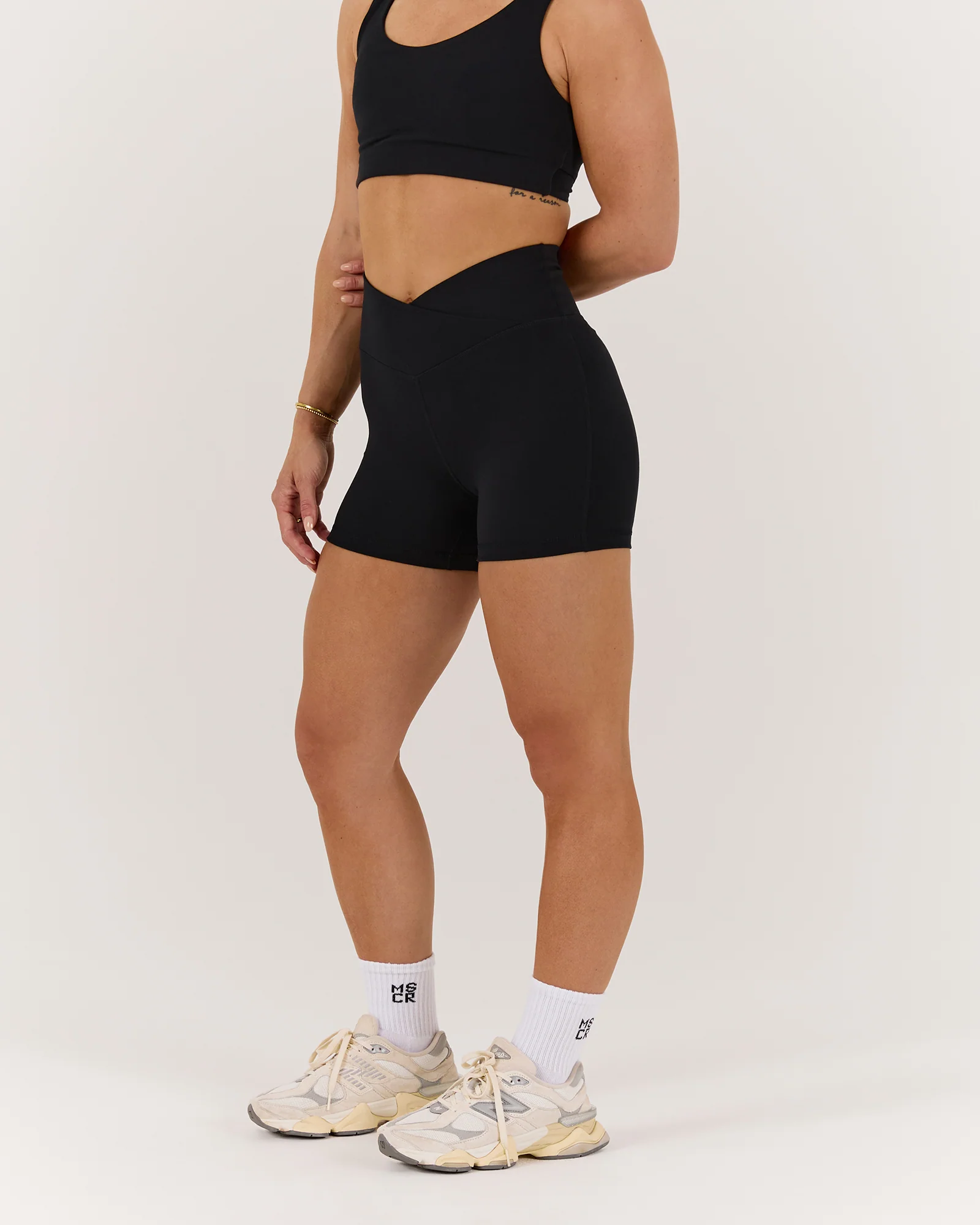 MOTION 360 CROSSOVER SHORTS 4" - BLACK - Image 2