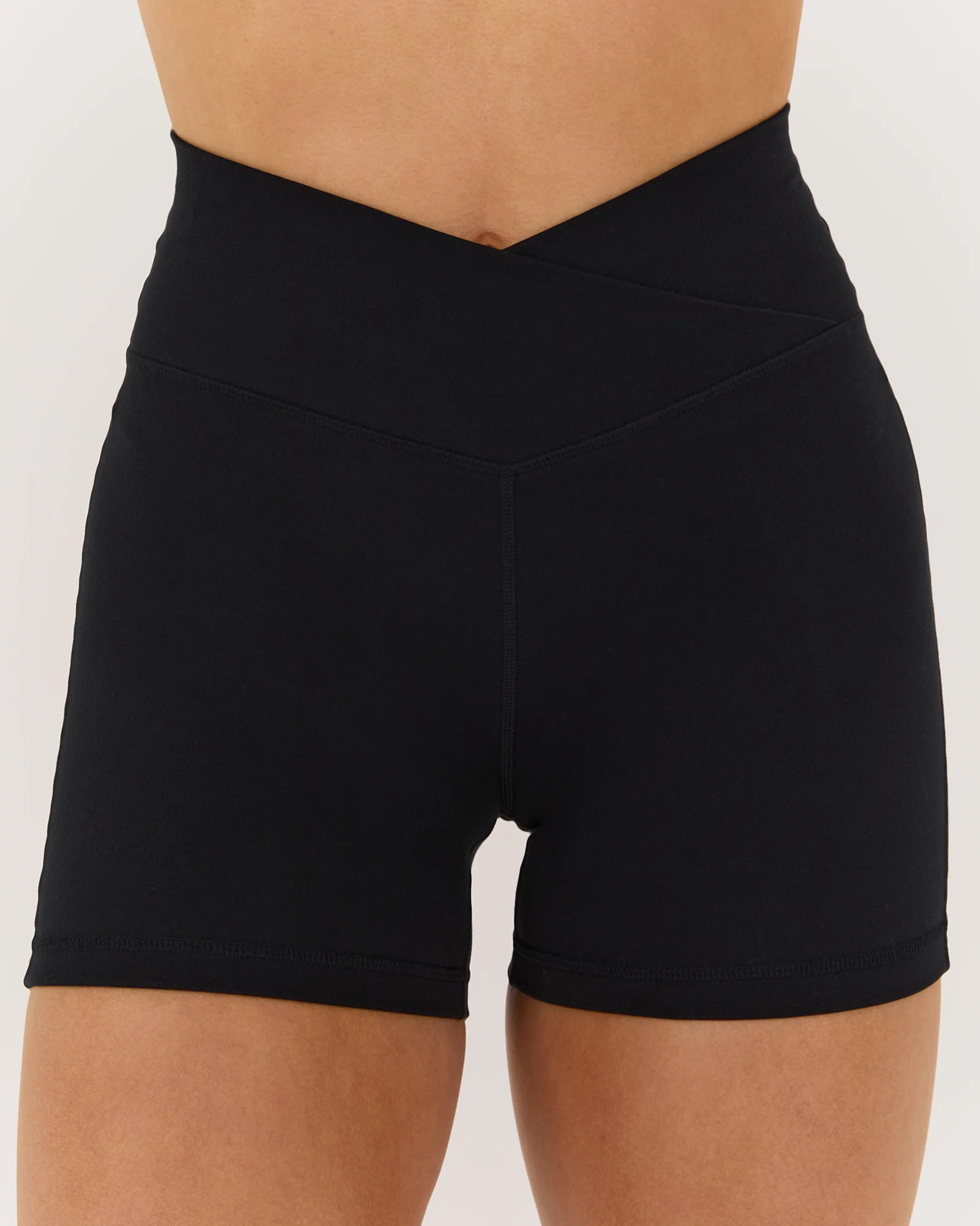 MOTION 360 CROSSOVER SHORTS 4" - BLACK - Image 4