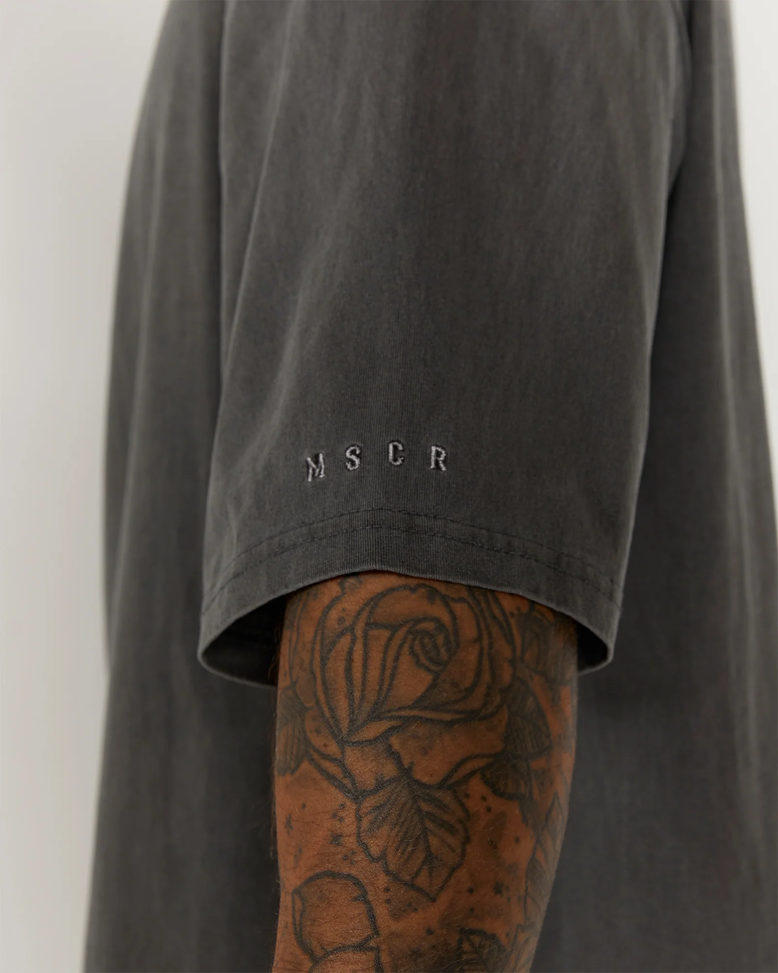 TIMELESS TEE - FADED ONYX - Image 4
